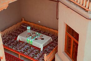 Oqilanur Guest House