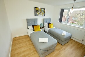Charming 5-bedroom House in the Heart of Bexley