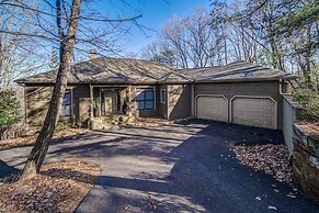 Luxury Mountain Home in Big Canoe! Golf / Lake / EV / Game Room!