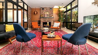 Mid Century Modern Experience