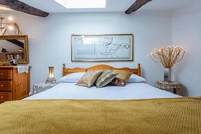 Statuto Ethnic Home by Wonderful Italy