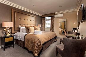 The Kylestrome Hotel