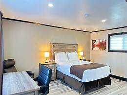 Motel 7 Inn & Suites