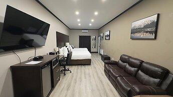 Motel 7 Inn & Suites