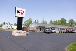 Motel 7 Inn & Suites