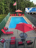 Motel 7 Inn & Suites