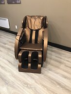 Motel 7 Inn & Suites