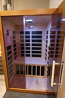 Motel 7 Inn & Suites