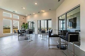 Sexy & Sensual 1BR Escape