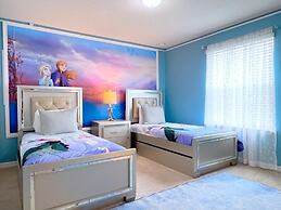 Luxurious Pool Home With Private Pool-2061lc 8 Bedroom Home by RedAwni