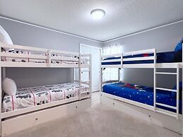 Luxurious Pool Home With Private Pool-2061lc 8 Bedroom Home by RedAwni