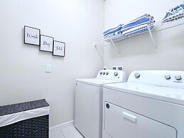 Luxurious Pool Home With Private Pool-2061lc 8 Bedroom Home by RedAwni