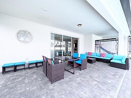 Luxurious Pool Home With Private Pool-2061lc 8 Bedroom Home by RedAwni