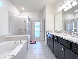 Luxurious Pool Home With Private Pool-2061lc 8 Bedroom Home by RedAwni