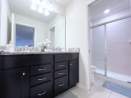 Luxurious Pool Home With Private Pool-2061lc 8 Bedroom Home by RedAwni