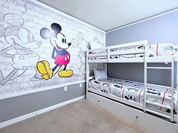 Luxurious Pool Home With Private Pool-2061lc 8 Bedroom Home by RedAwni