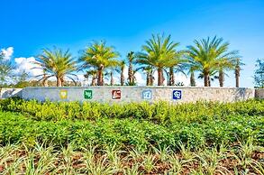 Spacious Home With Fun Decore And Game Room-4544tb 8 Bedroom Home by R