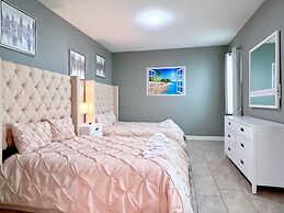 Spacious Home With Fun Decore And Game Room-4544tb 8 Bedroom Home by R