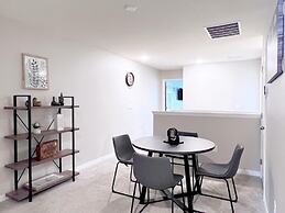 Beautiful Town Home With Splash Pool-1648tpc 5 Bedroom Home by RedAwni