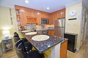 Orleans Court 224 1 Bedroom Condo by RedAwning