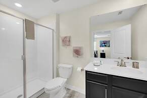 Luxury 6 Bedroom Gated Resort Villa Clo Villa by RedAwning