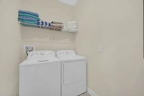 Luxury 6 Bedroom Gated Resort Villa Clo Villa by RedAwning