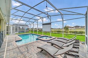 Luxury 6 Bedroom Gated Resort Villa Clo Villa by RedAwning