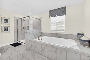 Luxury 6 Bedroom Gated Resort Villa Clo Villa by RedAwning