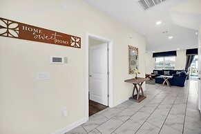 Luxury 6 Bedroom Gated Resort Villa Clo Villa by RedAwning