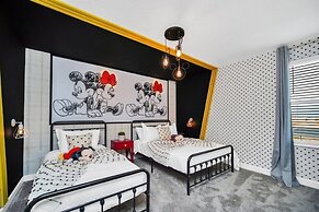 9 Bed Home With Theme Bedrooms Game Room,Pool Spa 9 Villa by RedAwning