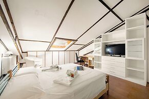 Serendipity With Sea View