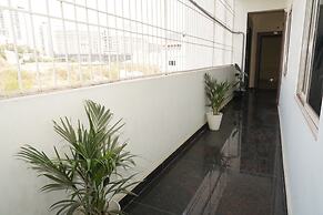 HOTEL ROYAL SUITES AND ROOMS