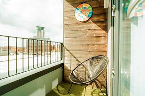 Chic 2 Bedroom Apartment Salford Quays, the Lowry