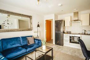 Chic 2 Bedroom Apartment Salford Quays, the Lowry