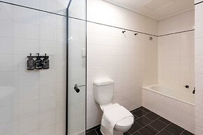 Chic 1-bedroom Apartment in Melbourne CBD