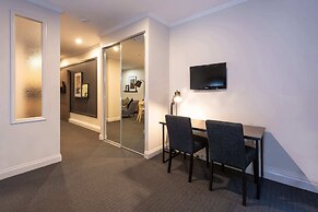 Chic 1-bedroom Apartment in Melbourne CBD