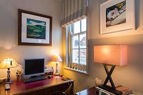 Marvellous 1 bed Fulham Apt w Terrace