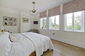 Amazing Spacious 5 Bed House Wimbledon