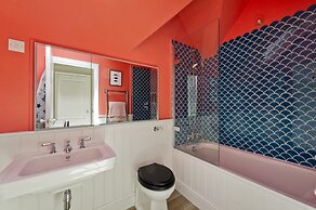 Amazing Spacious 5 Bed House Wimbledon