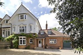 Amazing Spacious 5 Bed House Wimbledon