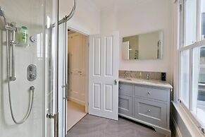 Long Stay Discounts - Spacious 4bed Battersea