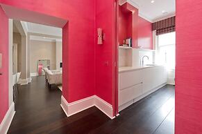 Luxury Kensington Apartment
