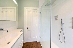 Luxury Kensington Apartment
