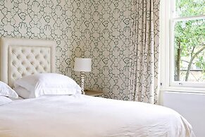 Luxury Kensington Apartment