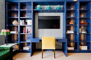 Luxury Kensington Apartment