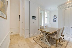 Stunning 2-bed Chelsea Apt