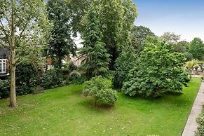 Stunning 2-bed Chelsea Apt