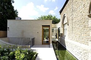 Stunning Fulham Apartment