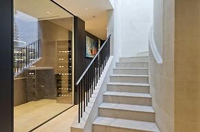 Stunning Fulham Apartment