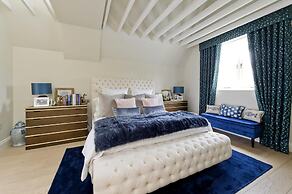 Stunning Fulham Apartment